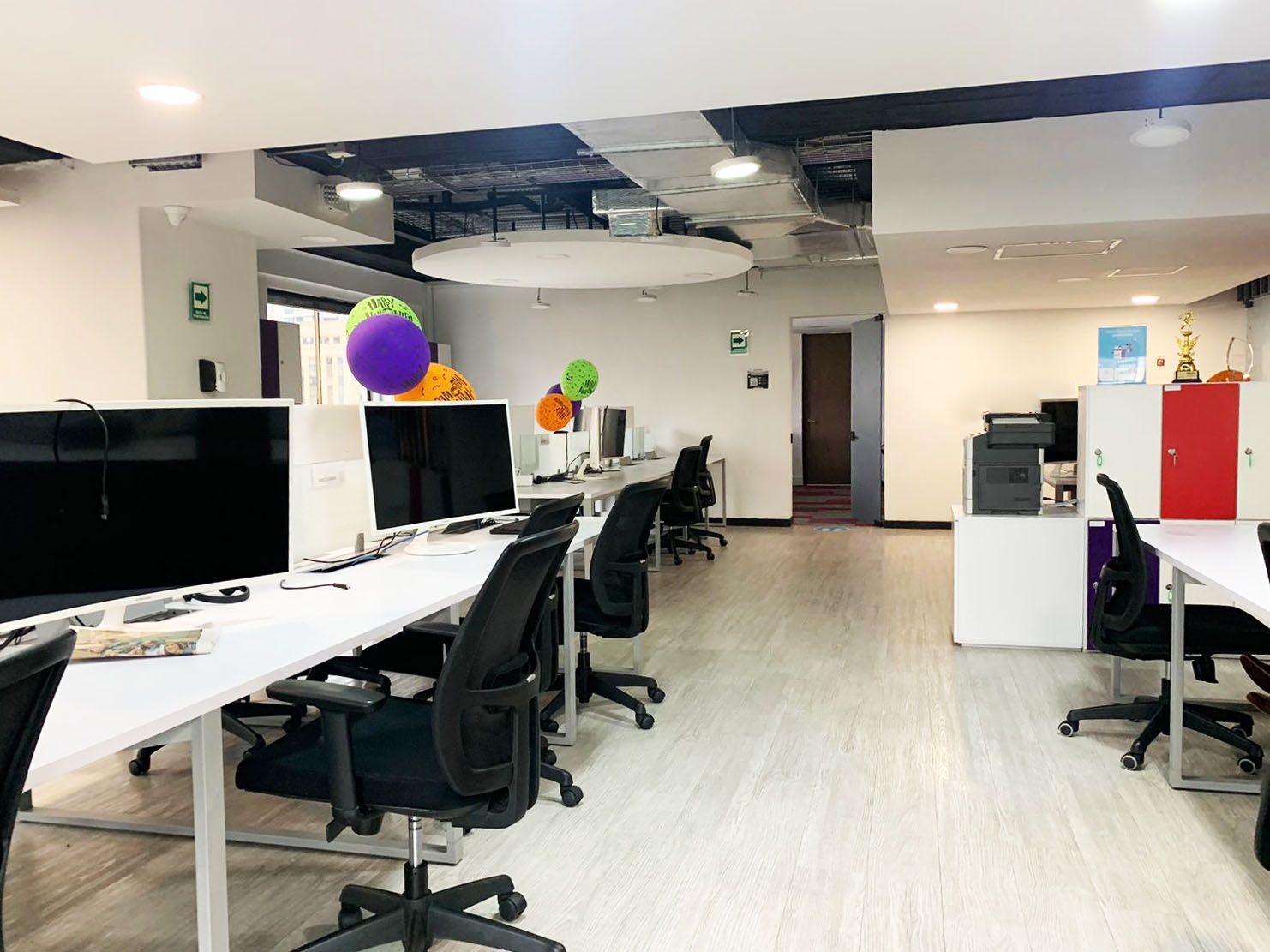 Oficina en arriendo Antioquia Medellín El Poblado 465 m2 Habitaciones 0 Baños 8 Garajes 11 Precio $36000000