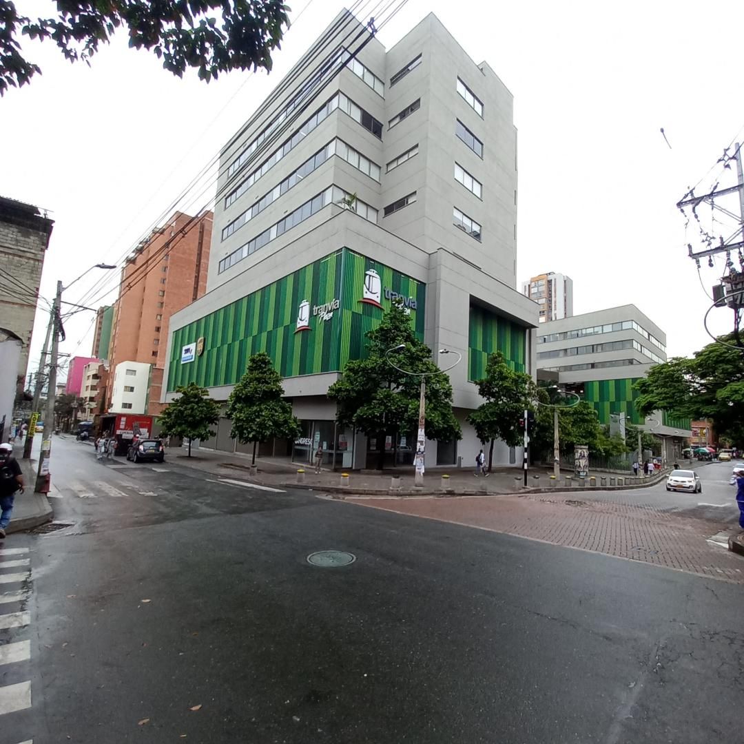 Local en arriendo Antioquia Medellín Bombona No1 9 m2 Habitaciones 0 Baños 10 Garajes 1 Precio $1097000