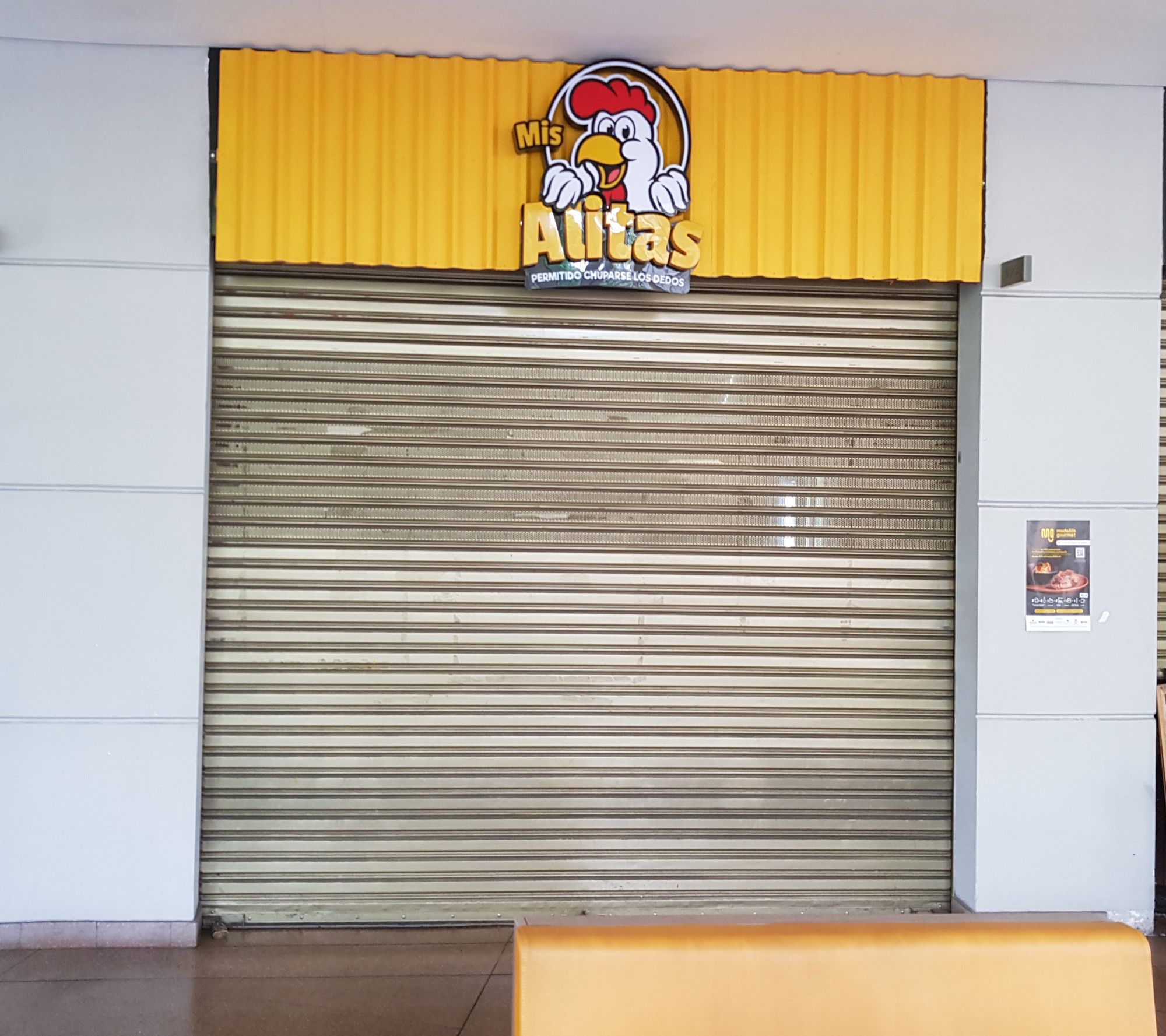 Inmuebles en Remate Local en venta Antioquia La Estrella San Agustín 36 m2 Habitaciones 0 Baños 1 Garajes 0 Precio $419000000