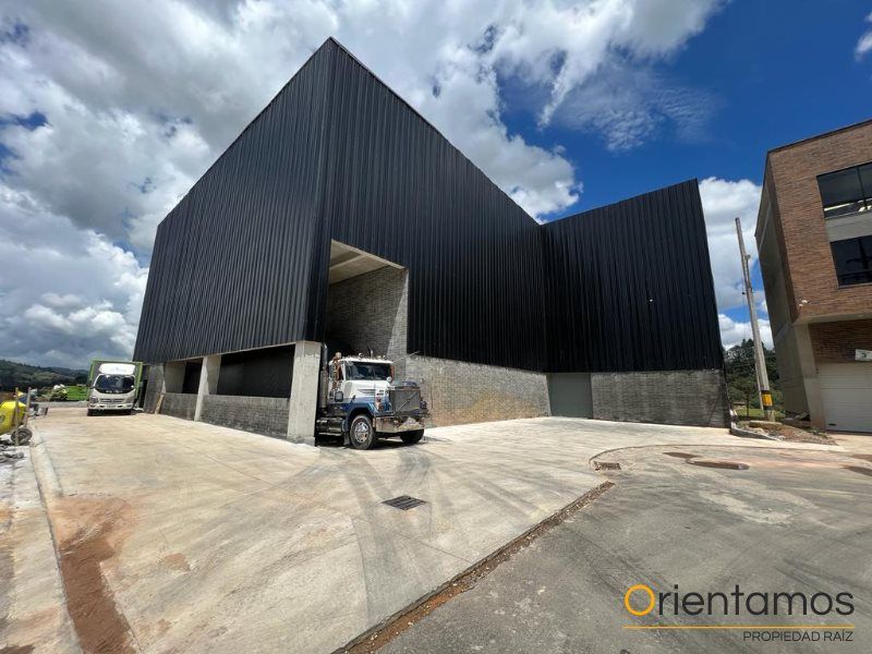 Bodega en venta Antioquia Rionegro Rionegro 3365 m2 Habitaciones 0 Baños 0 Garajes 0 Precio $15000000000