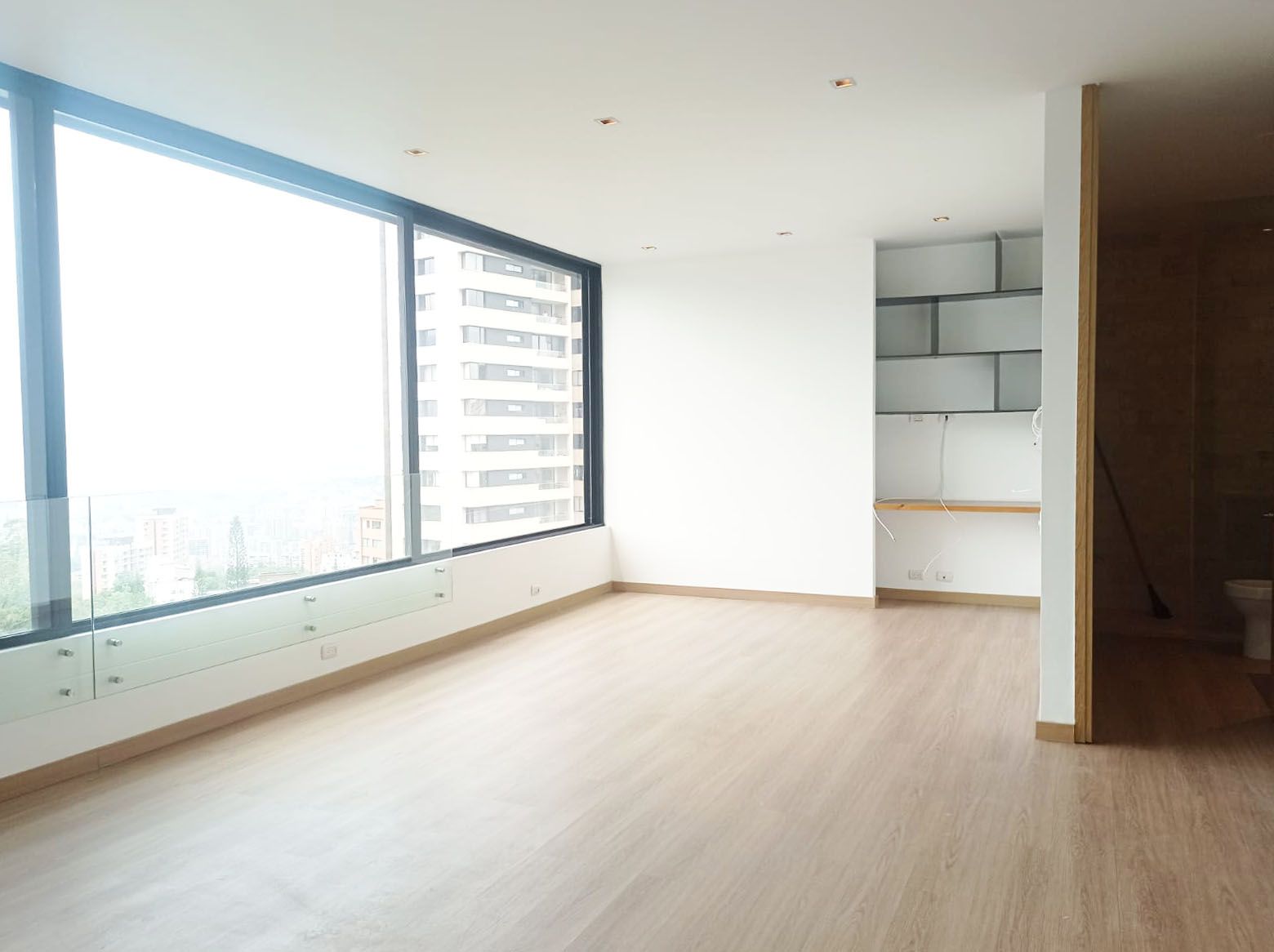 Apartamento en arriendo Antioquia Medellín San Lucas 84 m2 Habitaciones 1 Baños 2 Garajes 2 Precio $6200000