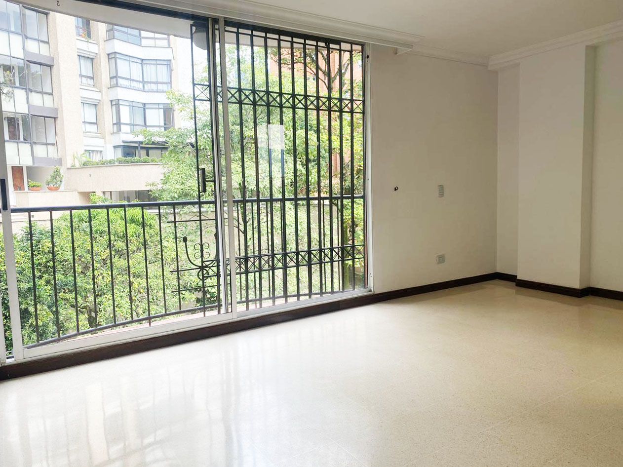 Apartamento en arriendo Antioquia Medellín El Poblado 72 m2 Habitaciones 2 Baños 2 Garajes 2 Precio $3350000