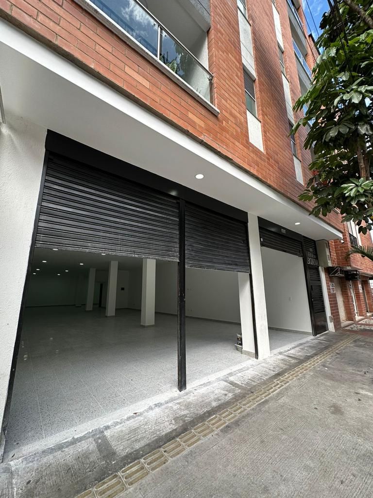 Local en venta Antioquia Itagüí La Gloria 200 m2 Habitaciones 0 Baños 0 Garajes 1 Precio $1400000000