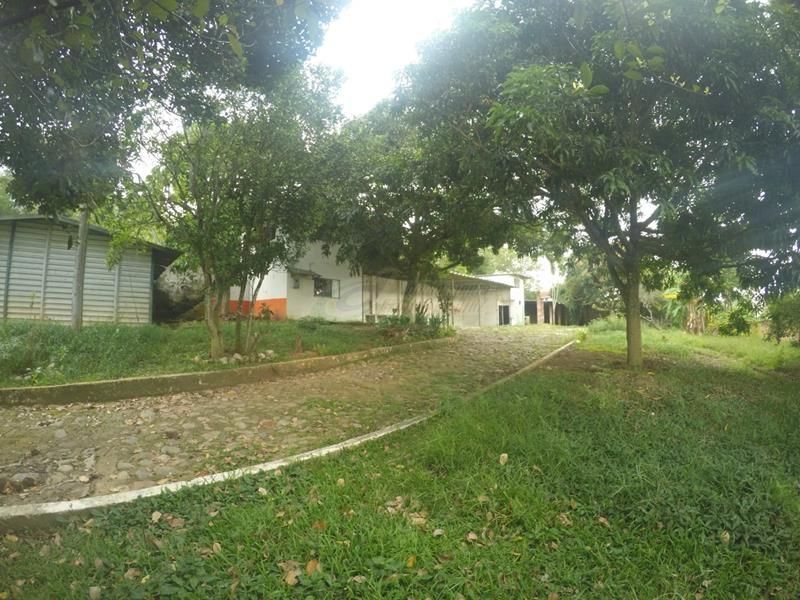 Lote en venta Santander Piedecuesta Br Paseo Cataluña 2280 m2 Habitaciones 0 Baños 0 Garajes 5 Precio $700000000