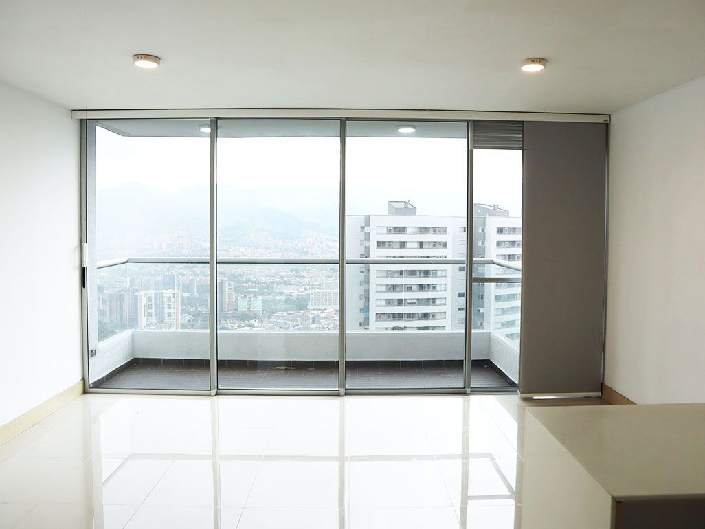 Apartamento en arriendo o venta Antioquia Medellín Asomadera No1 80 m2 Habitaciones 2 Baños 2 Garajes 2 Precio venta $660000000 Precio arriendo $3650000