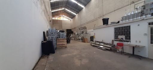 Bodega en venta Cundinamarca Bogotá Las Ferias 300 m2 Habitaciones 0 Baños 4 Garajes 2 Precio $1600000000
