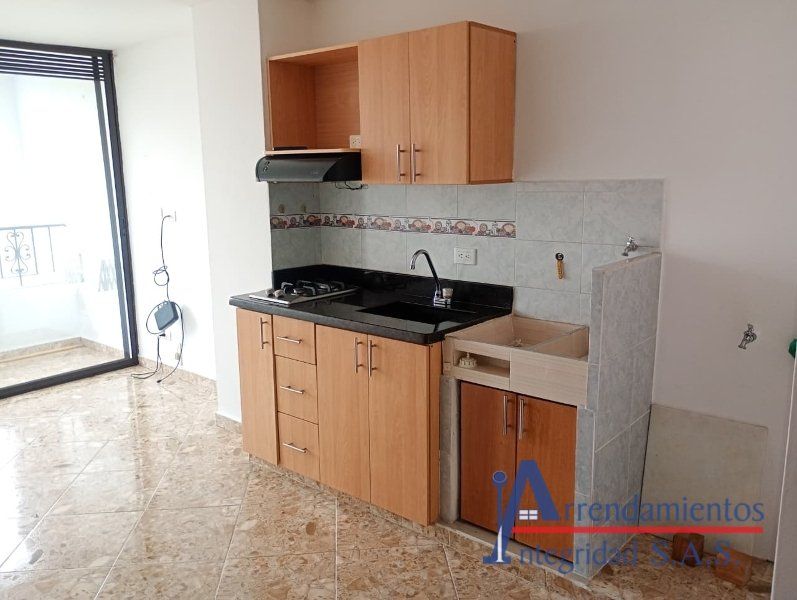 Apartaestudio en arriendo Antioquia Medellín Miravalle 35 m2 Habitaciones 1 Baños 1 Garajes 0 Precio $1400000