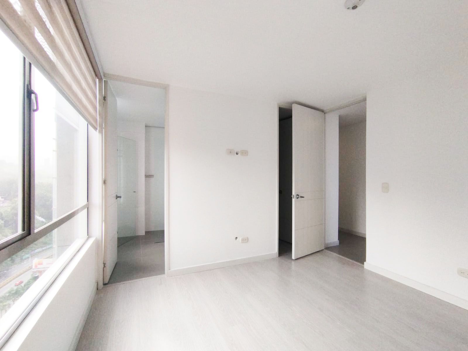 Apartamento en arriendo Antioquia Medellín Medellín 84 m2 Habitaciones 2 Baños 4 Garajes 2 Precio $4400000