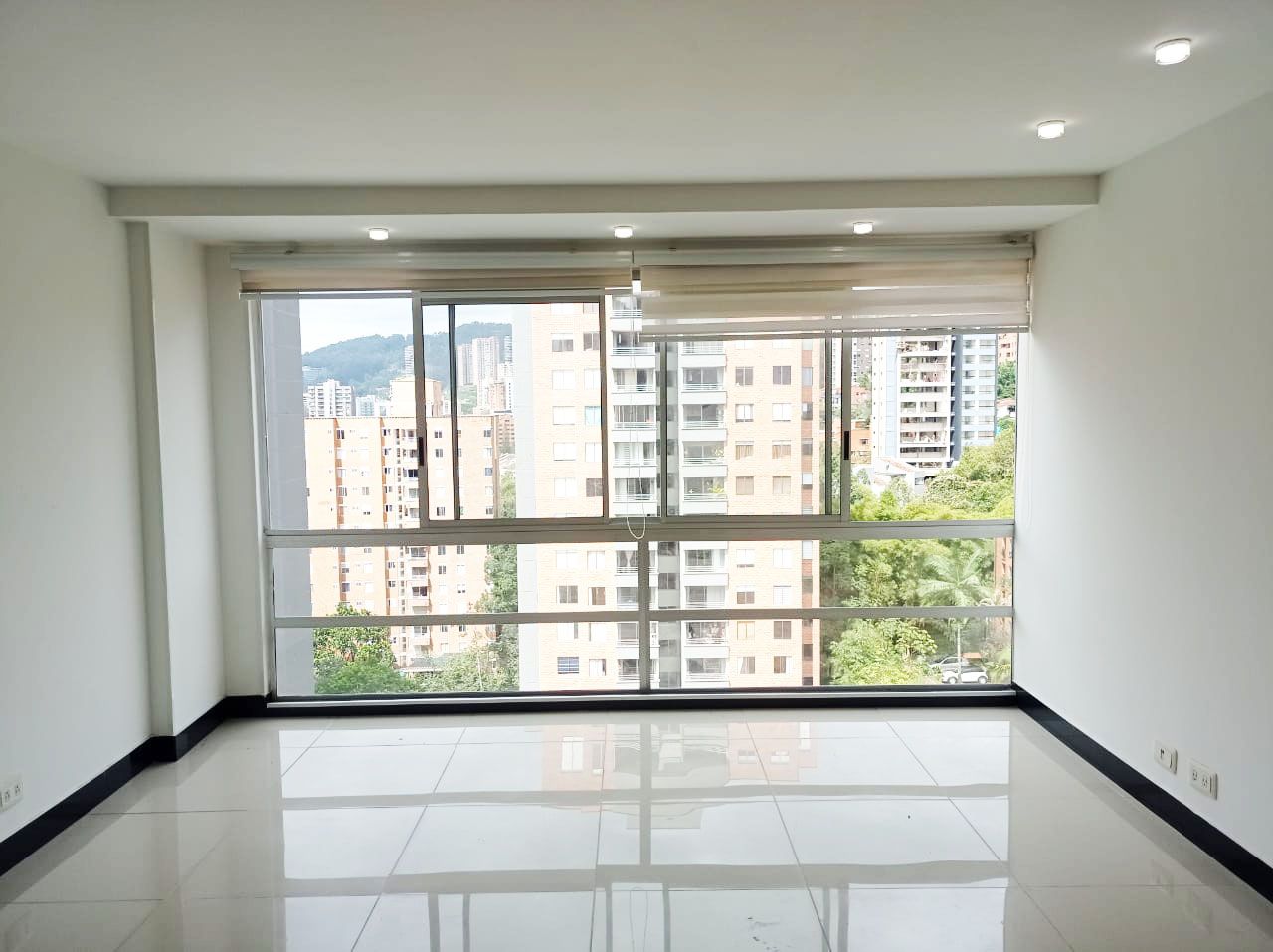 Apartamento en arriendo Antioquia Medellín El Tesoro 50 m2 Habitaciones 2 Baños 0 Garajes 2 Precio $3100000