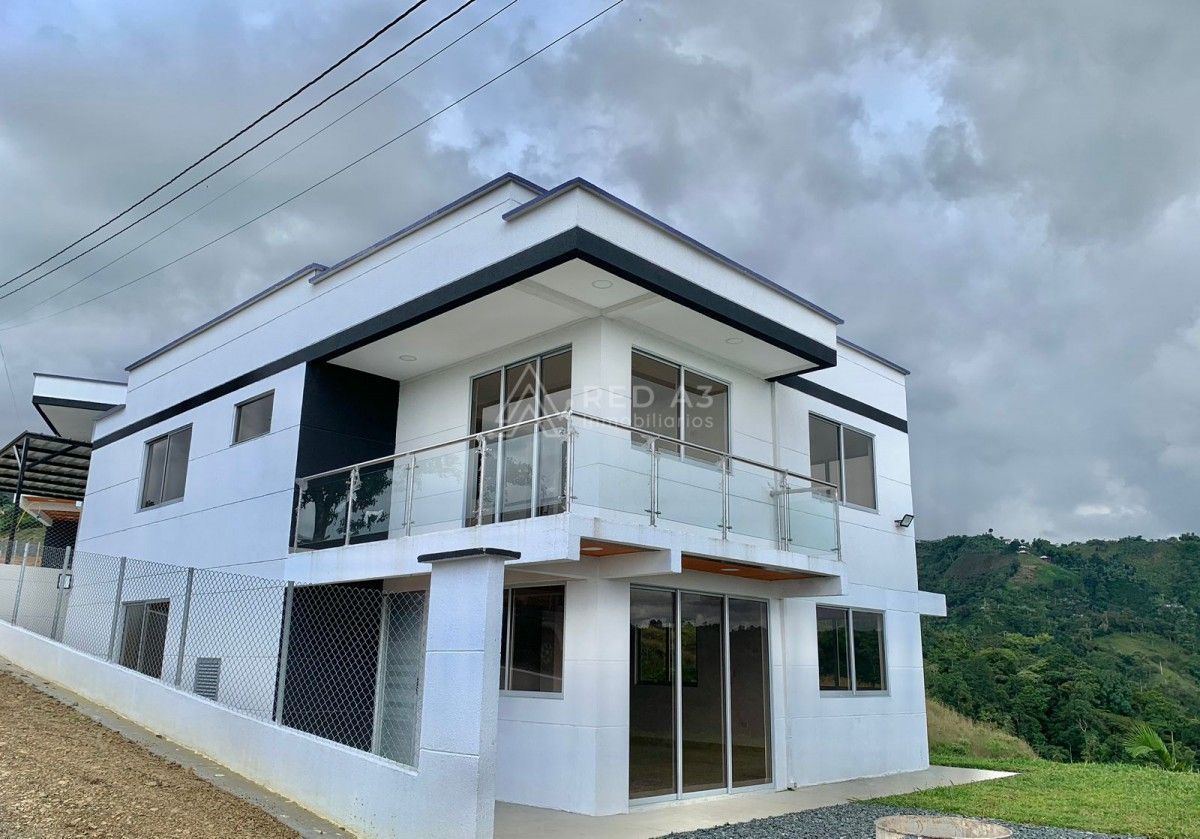 Casa en venta Risaralda Dosquebradas Ub Santiago Londoño 220 m2 Habitaciones 4 Baños 9 Garajes 3 Precio $950000000