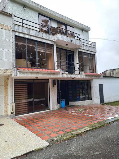 Casa en venta Risaralda Dosquebradas Santa Mónica 210 m2 Habitaciones 3 Baños 4 Garajes 3 Precio $450000000