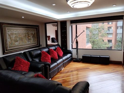 Apartamento en arriendo Cundinamarca Bogotá Monte Arroyo 343 m2 Habitaciones 4 Baños 5 Garajes 1 Precio $22063956