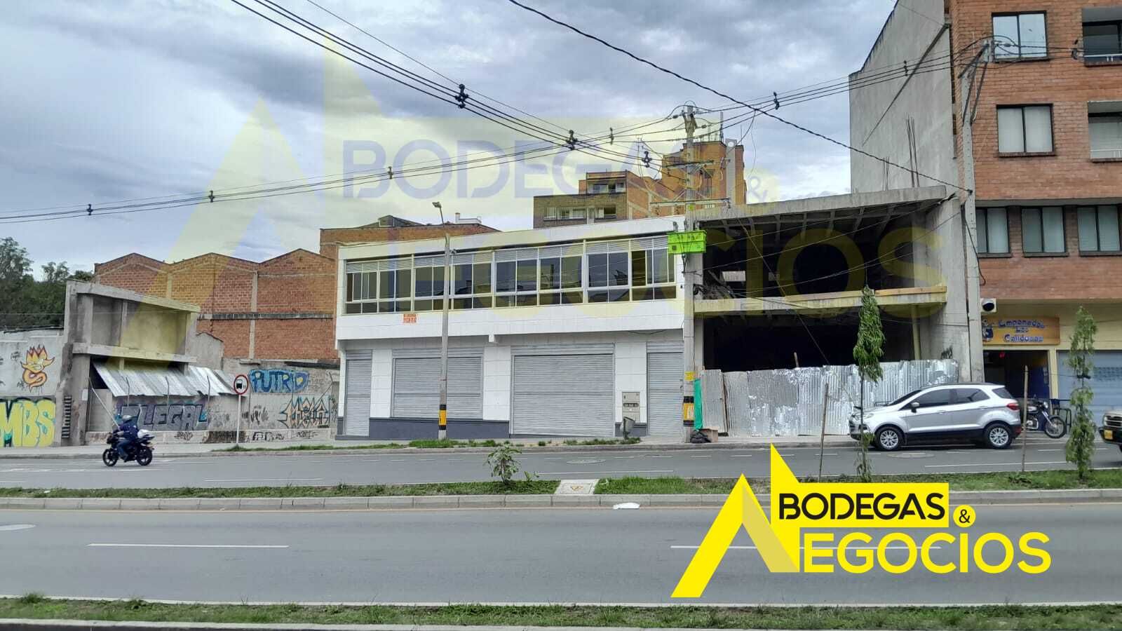 Local en arriendo Antioquia Medellín Villa Carlota 320 m2 Habitaciones 0 Baños 2 Garajes 1 Precio $20000000