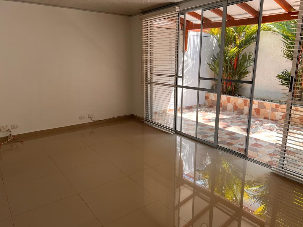 Casa en arriendo Valle Del Cauca Jamundí Juan De Ampudia 117 m2 Habitaciones 3 Baños 3 Garajes 1 Precio $1650000