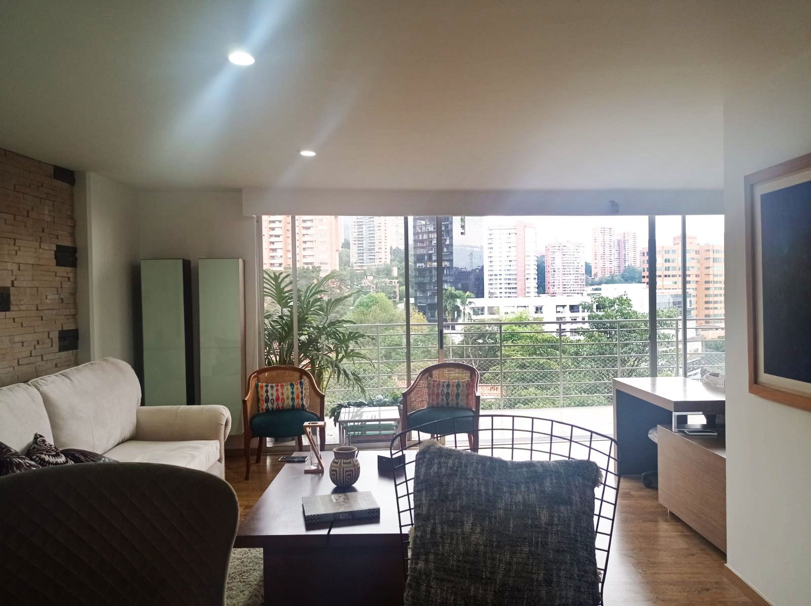 Apartamento en arriendo Antioquia Medellín El Tesoro 50 m2 Habitaciones 1 Baños 2 Garajes 2 Precio $4700000