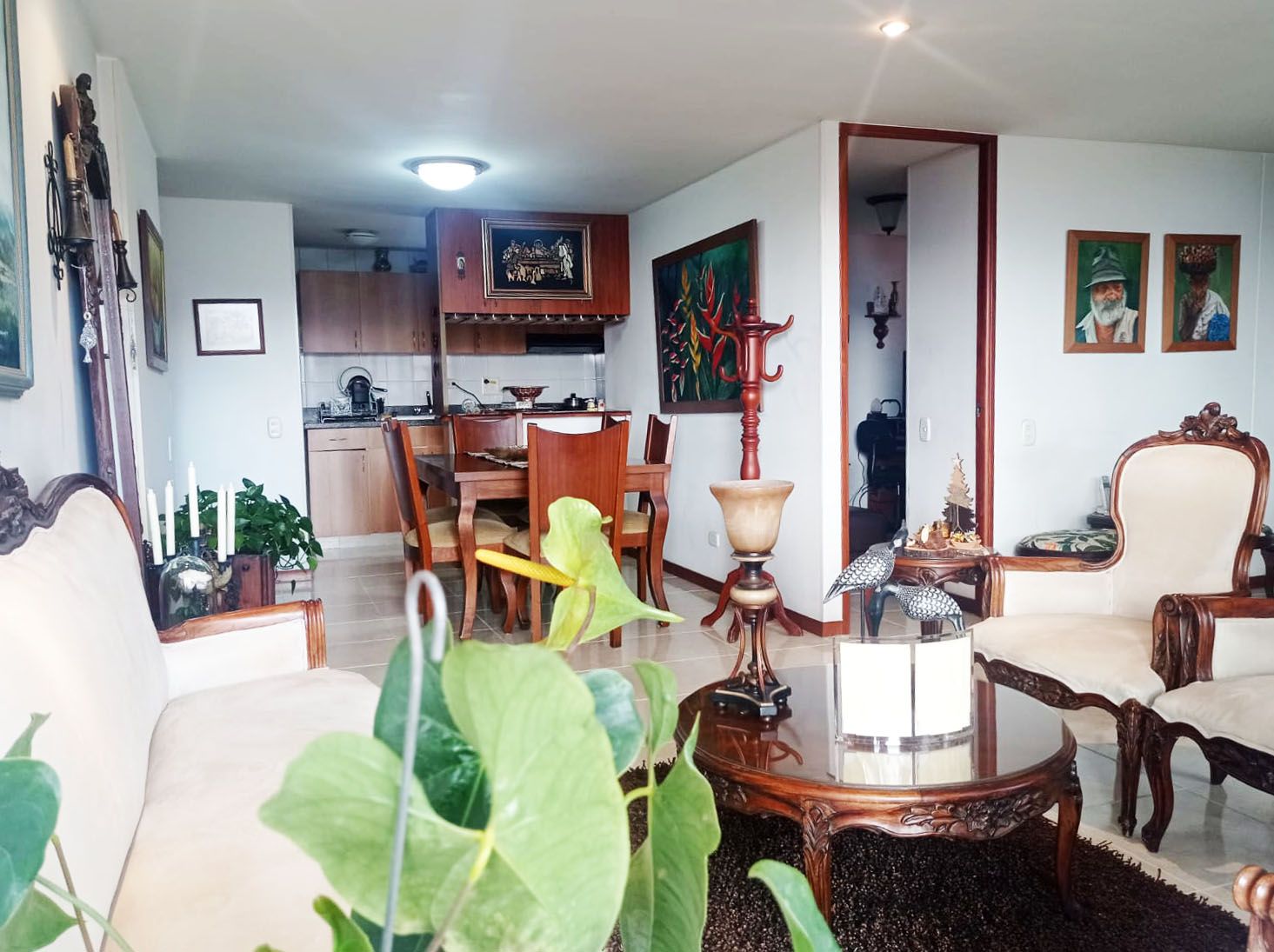 Apartamento en arriendo Antioquia Medellín Alejandria 80 m2 Habitaciones 2 Baños 2 Garajes 2 Precio $4400000