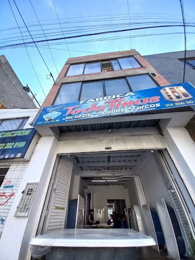 Edificio en venta Cundinamarca Bogotá Doce De Octubre 700 m2 Habitaciones 0 Baños 5 Garajes 2 Precio $1600000000