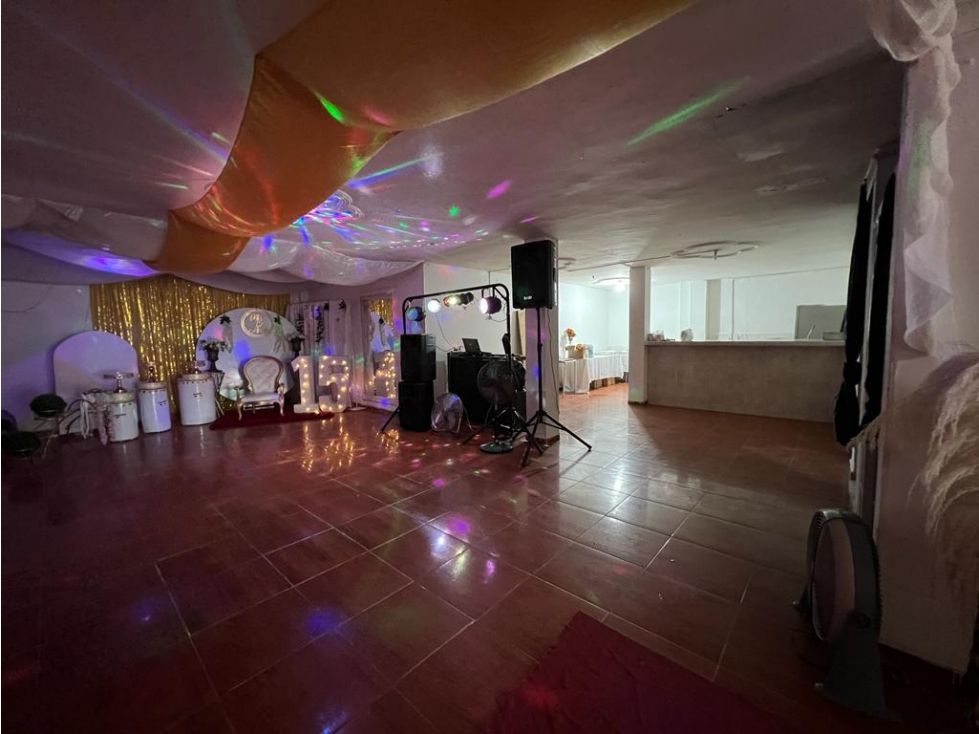 Local en arriendo Santander Bucaramanga Mejoras Publicas 206 m2 Habitaciones 0 Baños 1 Garajes 0 Precio $6000000