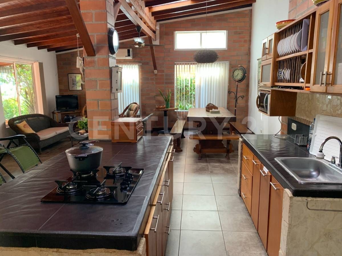 Casa en venta Antioquia San Jerónimo San Jerónimo 445 m2 Habitaciones 4 Baños 5 Garajes 4 Precio $850000000