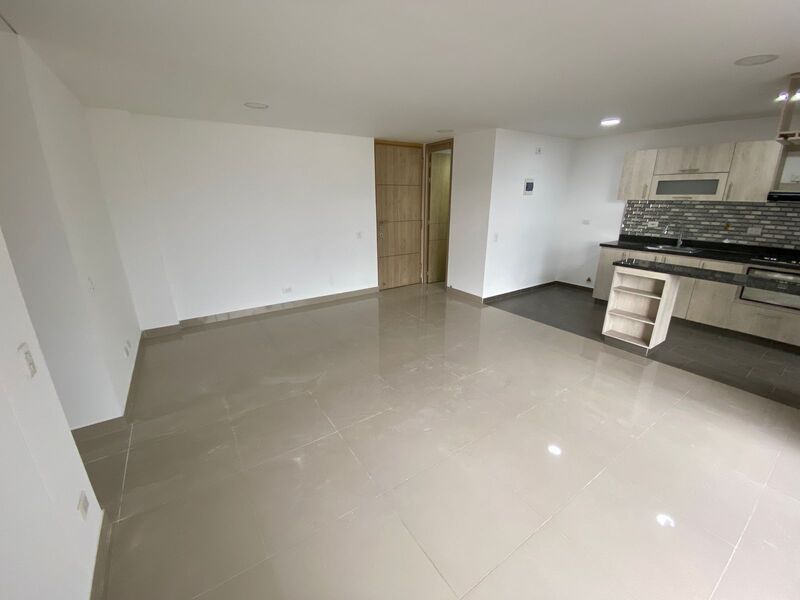 Apartamento en arriendo Antioquia Medellín Cuarta Brigada 103 m2 Habitaciones 3 Baños 3 Garajes 2 Precio $5000000