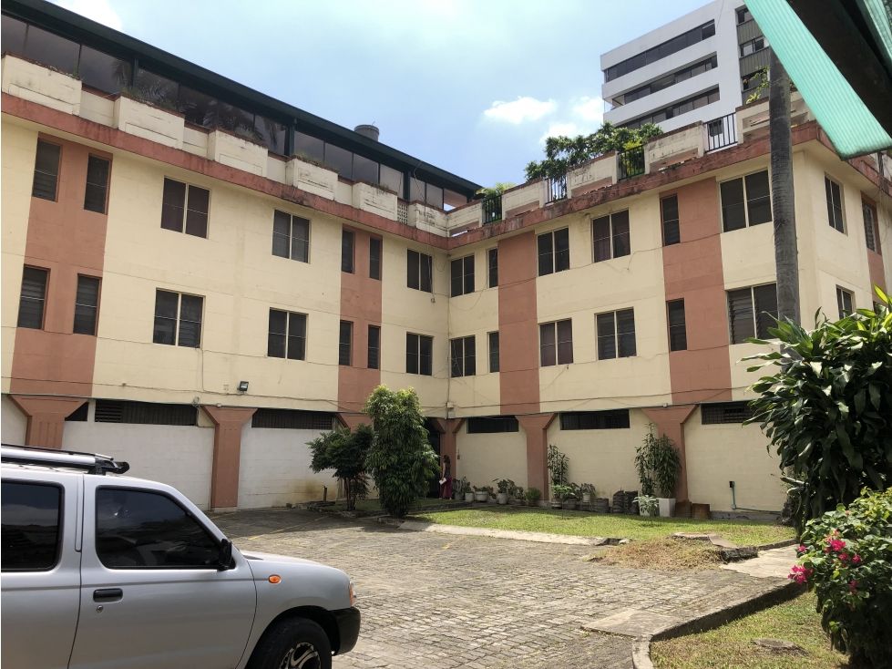 Edificio en arriendo Valle Del Cauca Cali Versalles 1500 m2 Habitaciones 19 Baños 10 Garajes 0 Precio $40000000