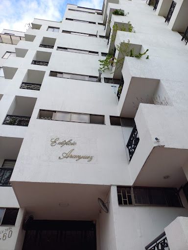 Apartamento en venta Huila Neiva Centro 260 m2 Habitaciones 3 Baños 4 Garajes 3 Precio $670000000