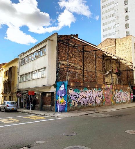 Edificio en venta Cundinamarca Bogotá Las Aguas 800 m2 Habitaciones 4 Baños 3 Garajes 9 Precio $4130000000