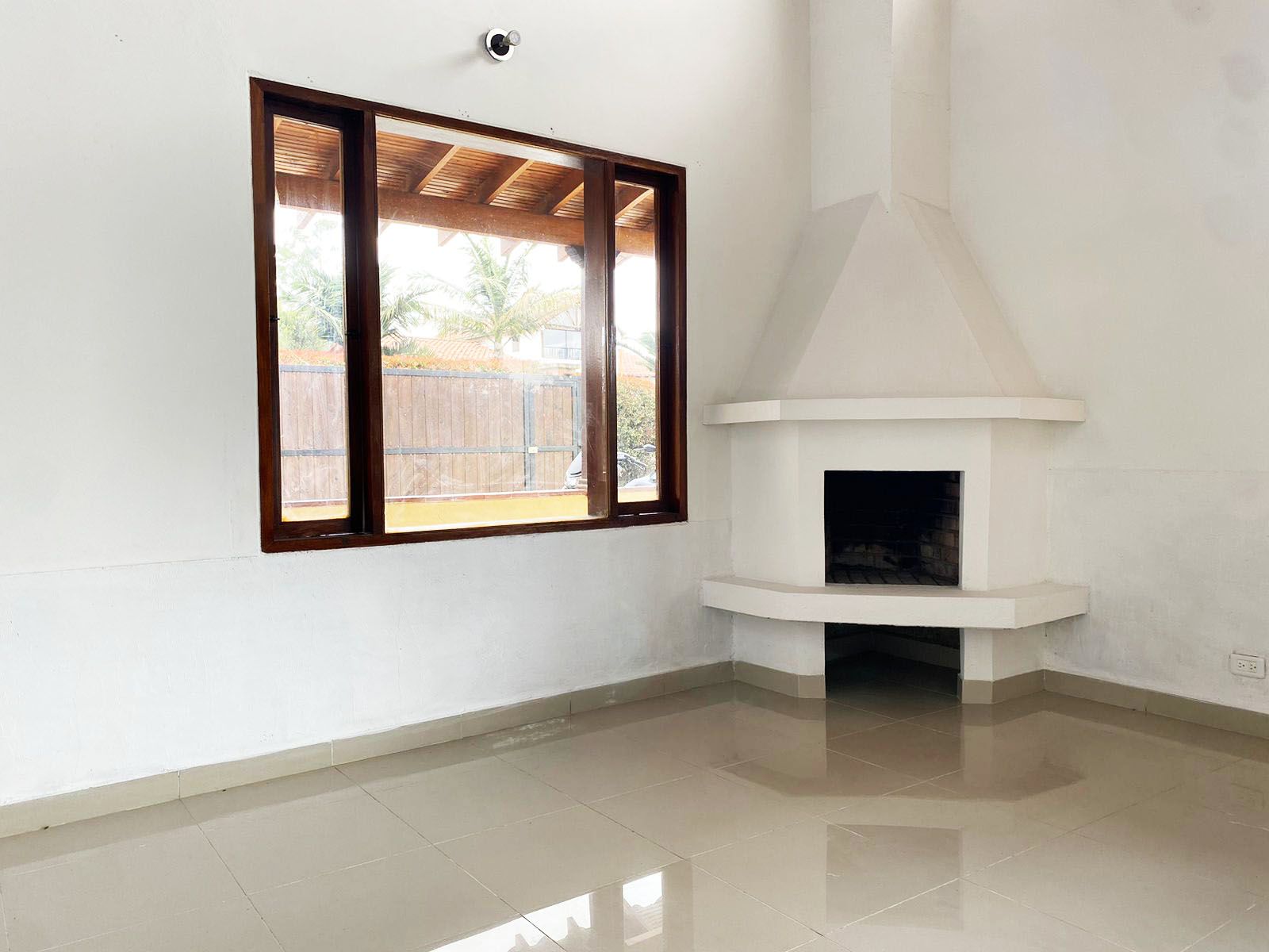 Oficina en arriendo Antioquia Rionegro Rionegro 300 m2 Habitaciones 0 Baños 4 Garajes 14 Precio $10500000