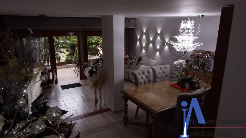 Casa en venta Antioquia Envigado San Sebastian 210 m2 Habitaciones 5 Baños 4 Garajes 1 Precio $1100000000