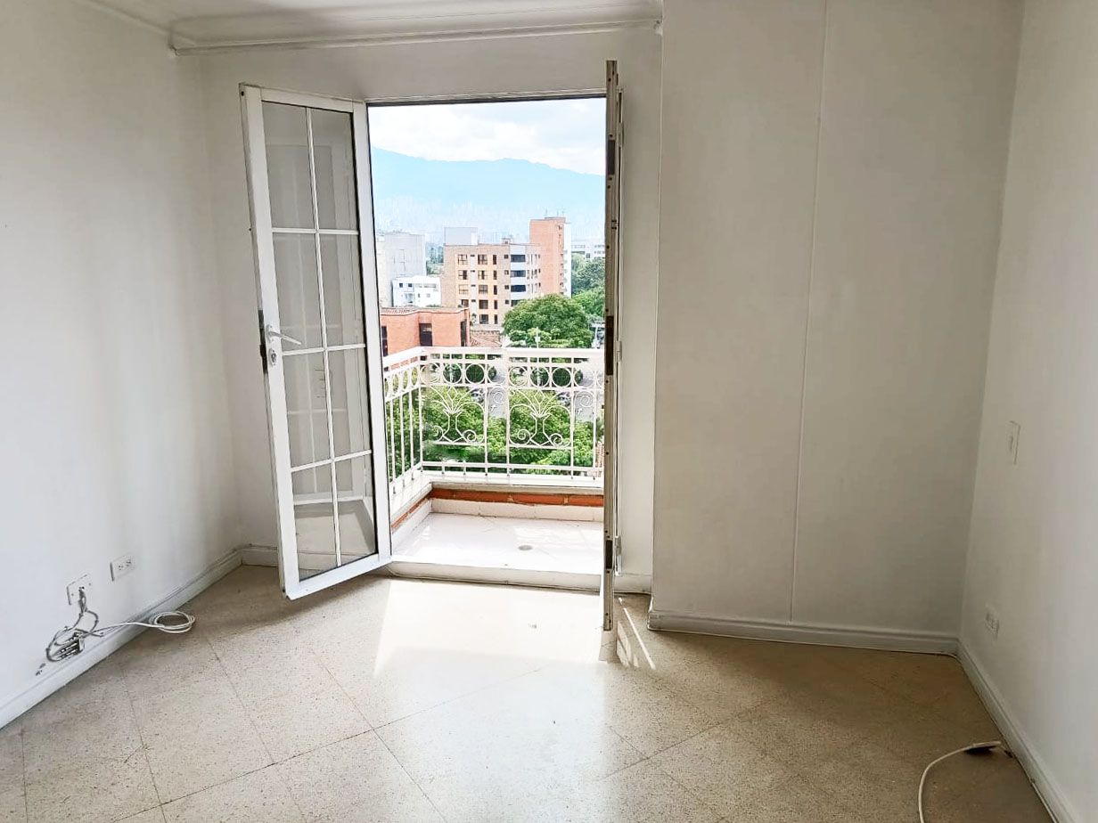 Apartamento en arriendo Antioquia Medellín Laureles 42 m2 Habitaciones 1 Baños 2 Garajes 2 Precio $2100000