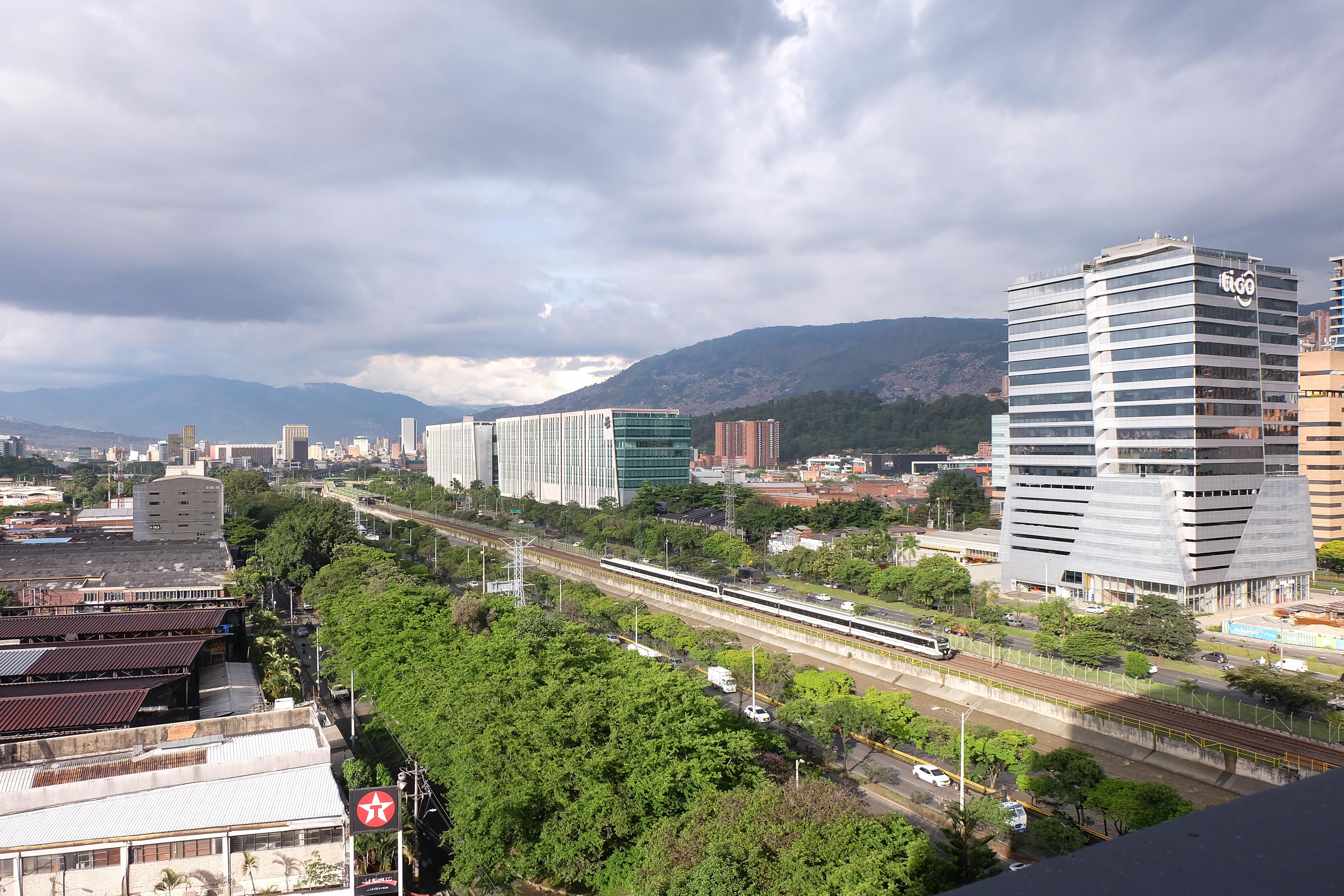 Apartamento en arriendo Antioquia Medellín Shellmar 70 m2 Habitaciones 3 Baños 2 Garajes 2 Precio $3500000