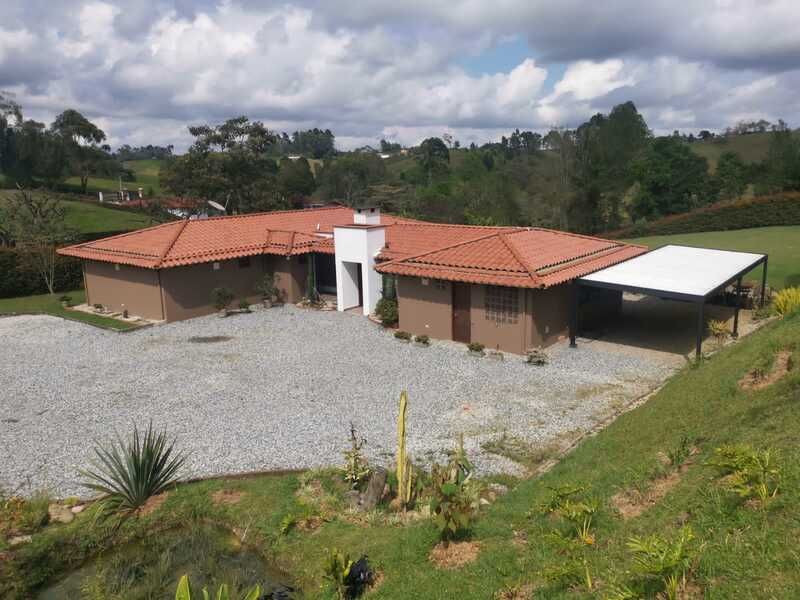 Finca en venta Antioquia El Carmen De Viboral El Carmen De Viboral 320 m2 Habitaciones 3 Baños 6 Garajes 3 Precio $1400000000