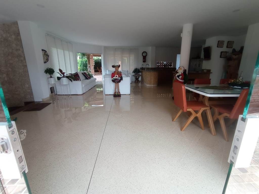 Casa en venta Antioquia Envigado Loma Del Atravesado 440 m2 Habitaciones 4 Baños 6 Garajes 5 Precio $2600000000