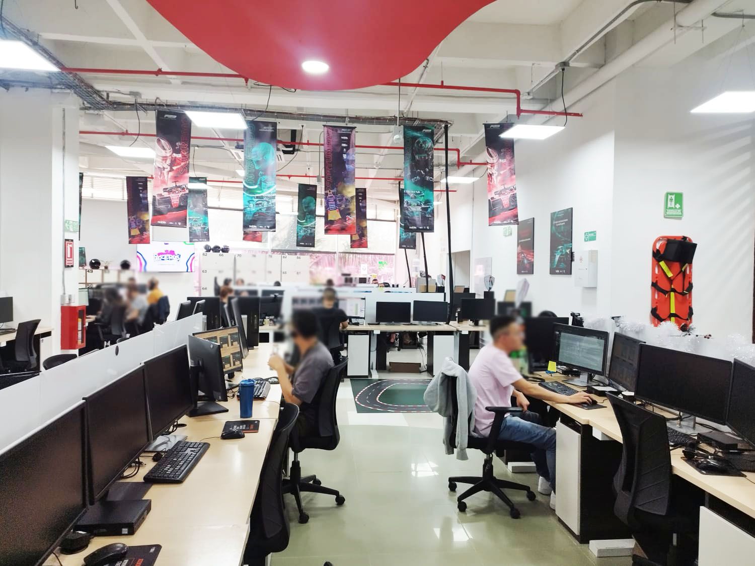 Oficina en arriendo Antioquia Sabaneta San Joaquín 426 m2 Habitaciones 0 Baños 6 Garajes 1 Precio $27000000