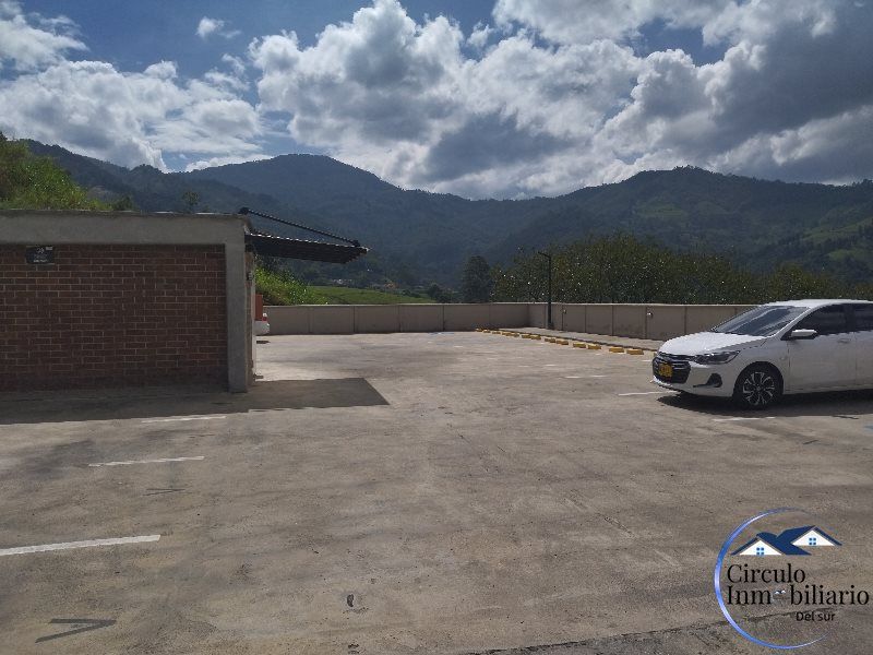 Apartamento en arriendo o venta Antioquia Sabaneta Betania 57 m2 Habitaciones 2 Baños 2 Garajes 2 Precio venta $325000000 Precio arriendo $1800000