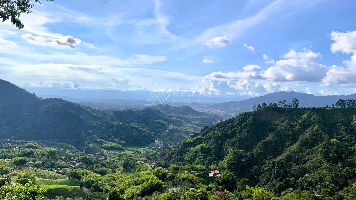 Casa en venta Risaralda Santa Rosa De Cabal Otros 218 m2 Habitaciones 4 Baños 4 Garajes 3 Precio $620000000