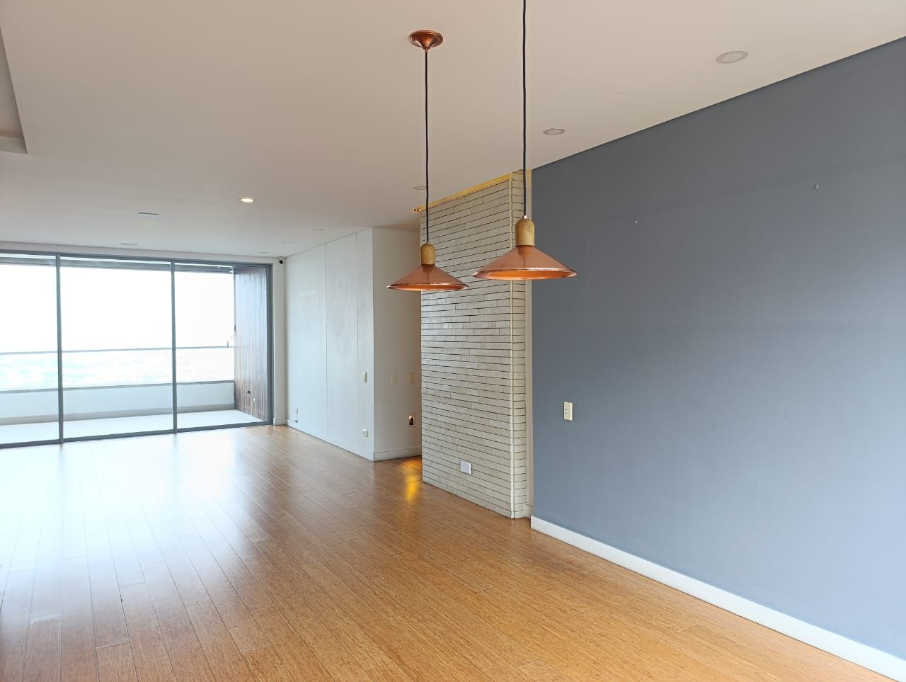Apartamento en arriendo o venta Antioquia Medellín Los Balsos No1 179 m2 Habitaciones 3 Baños 4 Garajes 2 Precio venta $1900000000 Precio arriendo $10900000