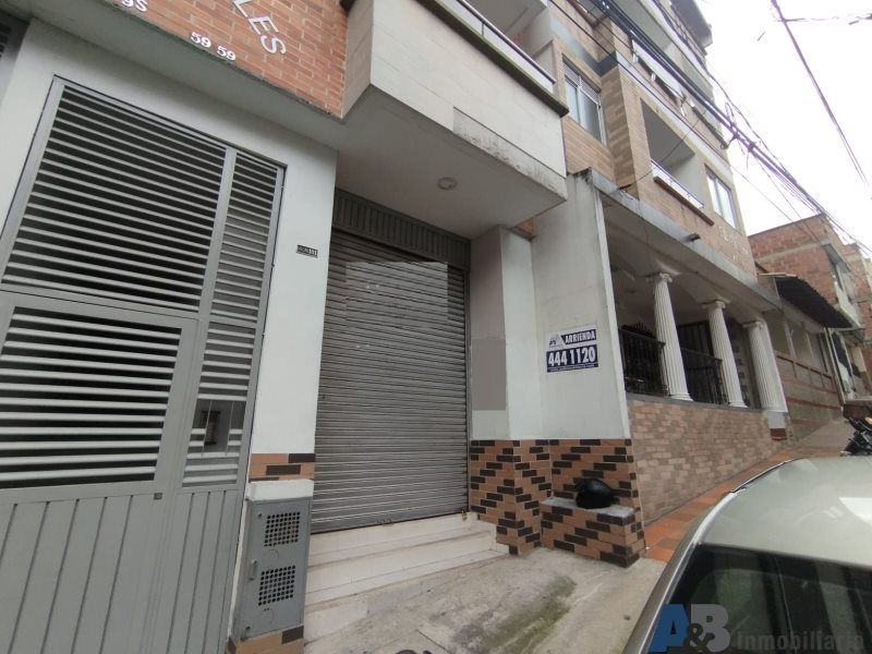Local en arriendo o venta Antioquia La Estrella Centro 154 m2 Habitaciones 0 Baños 2 Garajes 0 Precio venta $720000000 Precio arriendo $4000000