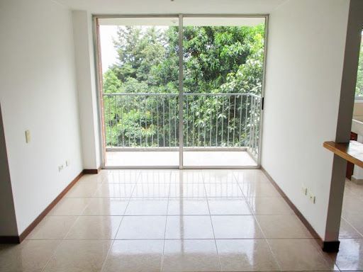 Apartamento en venta Antioquia Envigado El Chinguí 65 m2 Habitaciones 3 Baños 2 Garajes 1 Precio $410000000