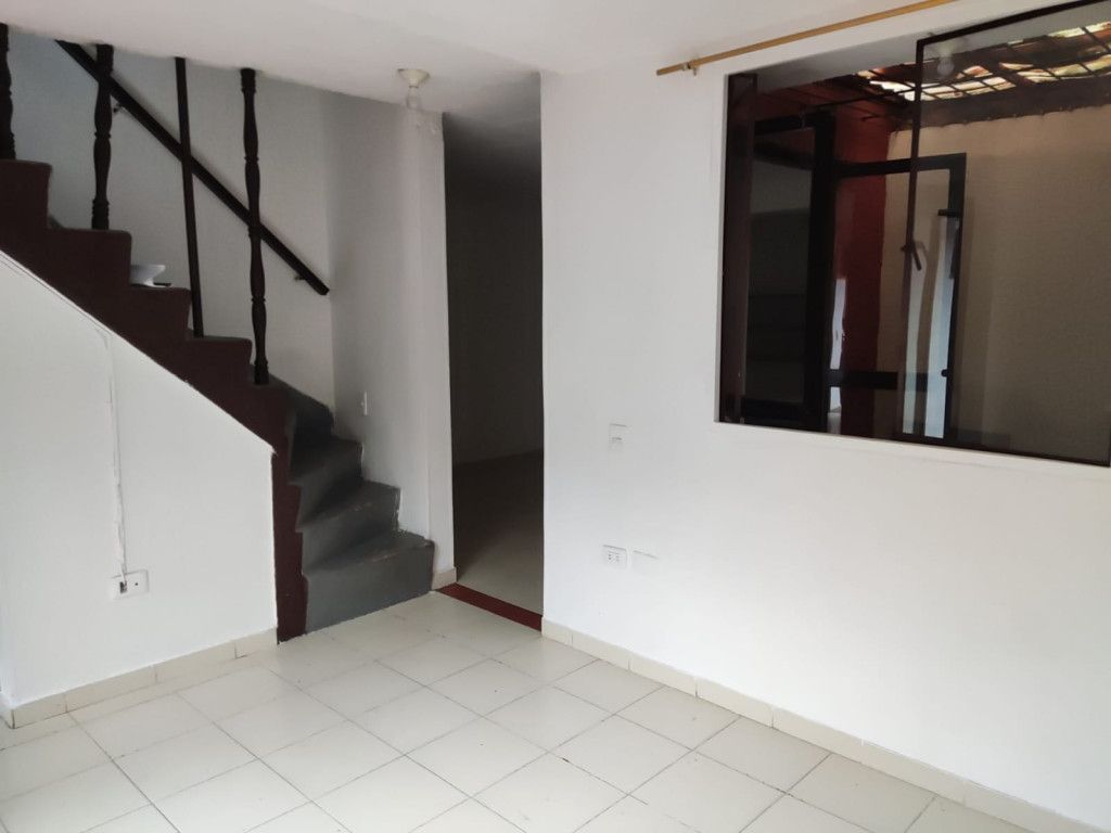 Casa en venta Valle Del Cauca Cali Los Farallones 66 m2 Habitaciones 3 Baños 3 Garajes 1 Precio $200000000