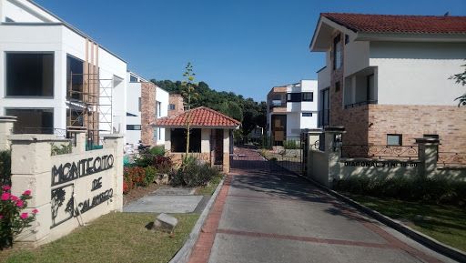 Casa en venta Tolima Ibagué Calambeo 450 m2 Habitaciones 4 Baños 8 Garajes 5 Precio $1400000000