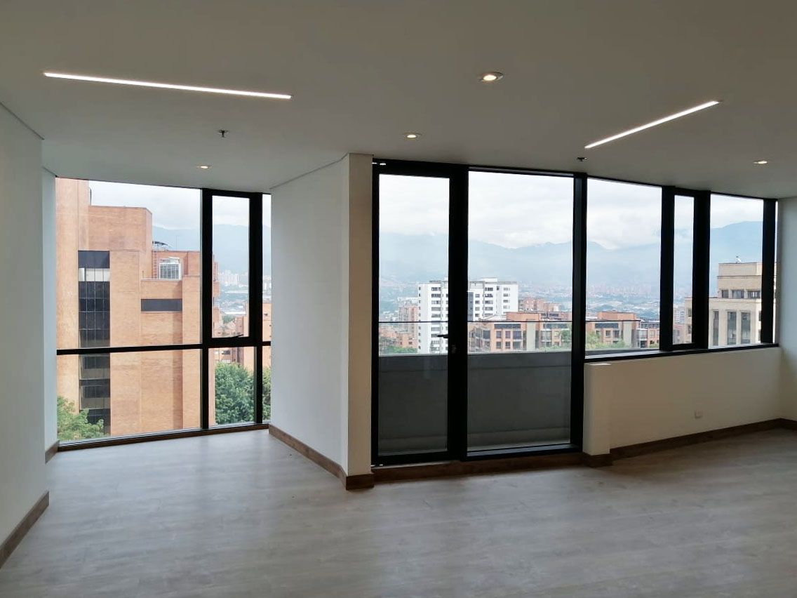 Oficina en venta Antioquia Medellín Alejandria 62 m2 Habitaciones 0 Baños 0 Garajes 2 Precio $780000000