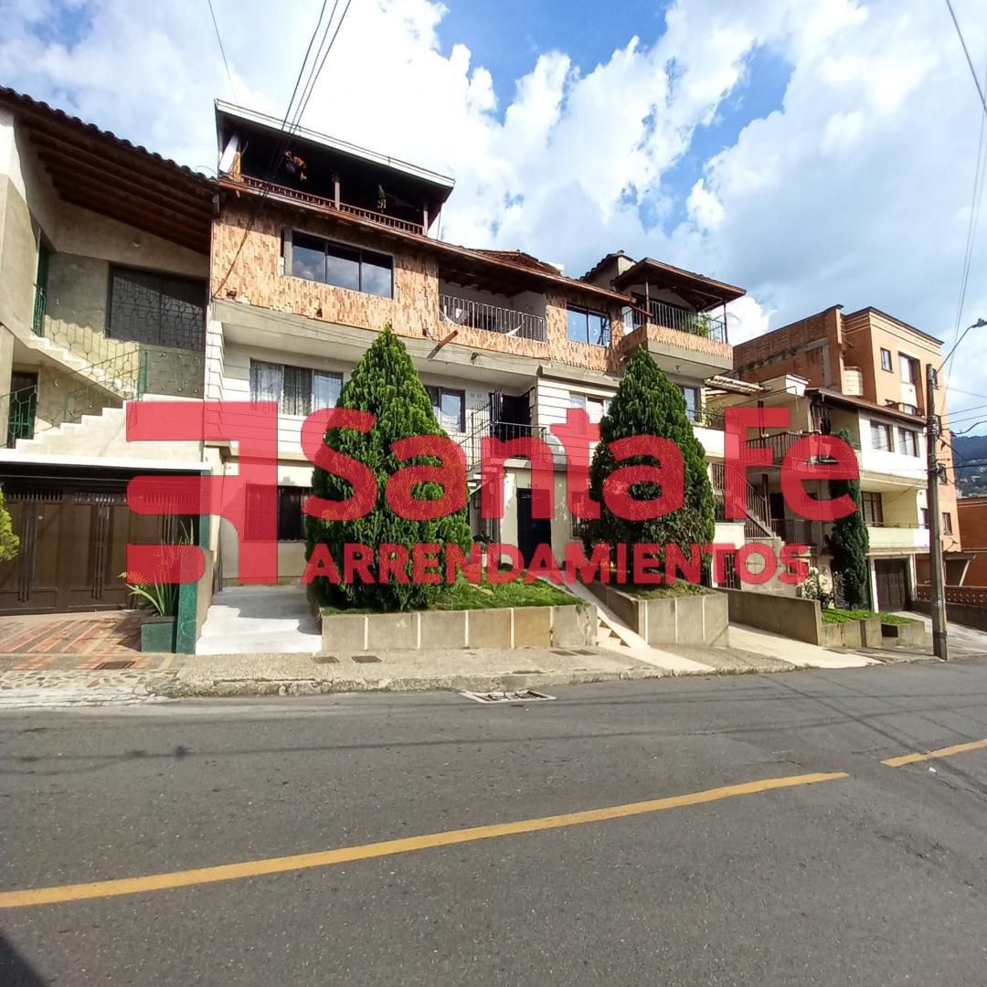 Apartamento en arriendo Antioquia Medellín Sucre 200 m2 Habitaciones 8 Baños 4 Garajes 1 Precio $5000000