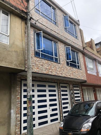 Casa en venta Cundinamarca Mosquera El Dorado 216 m2 Habitaciones 6 Baños 3 Garajes 1 Precio $540000000