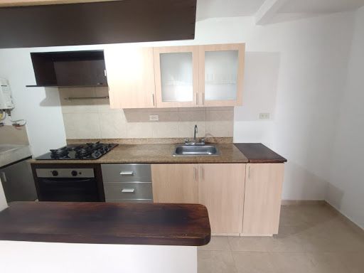 Apartamento en arriendo Antioquia Medellín Los Colores 90 m2 Habitaciones 3 Baños 2 Garajes 2 Precio $2800000