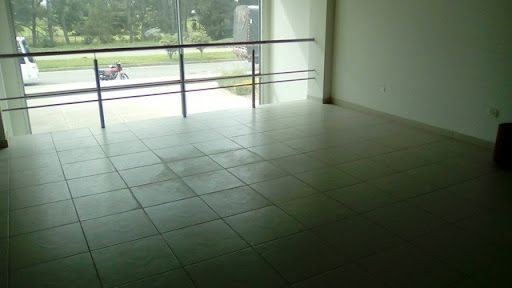 Local en arriendo Cundinamarca Cota Cota 50 m2 Habitaciones 0 Baños 0 Garajes 4 Precio $1798000