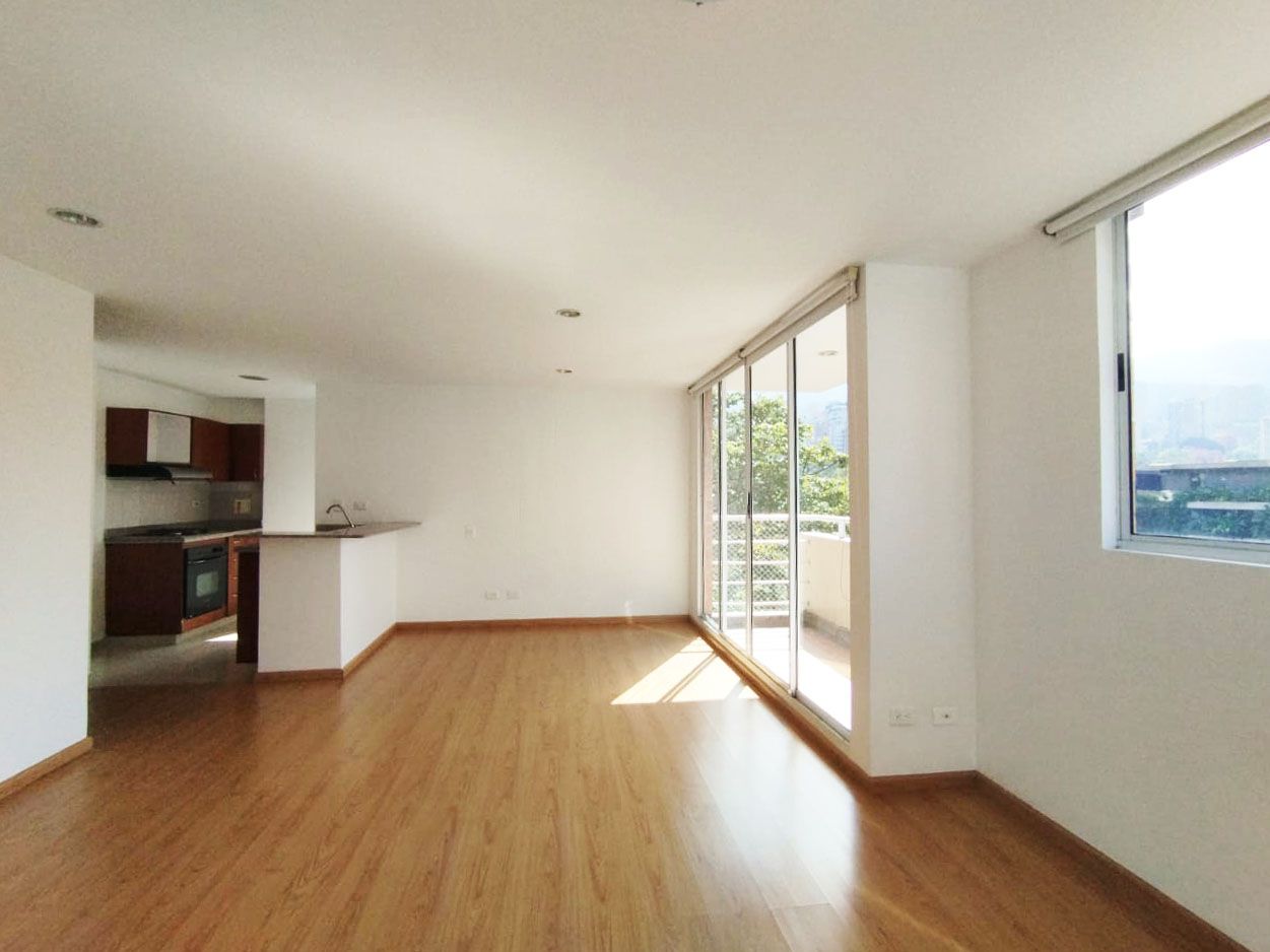 Apartamento en arriendo Antioquia Medellín La Linde 44 m2 Habitaciones 1 Baños 2 Garajes 2 Precio $3000000