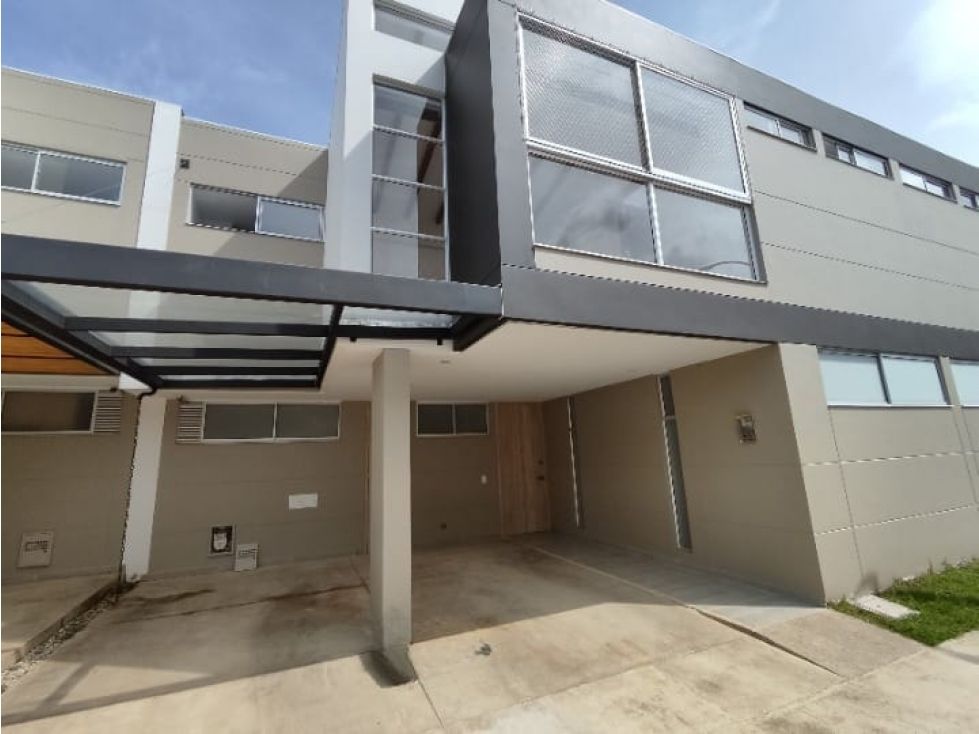 Casa en arriendo Antioquia Rionegro Gualanday 168 m2 Habitaciones 3 Baños 6 Garajes 3 Precio $6600000