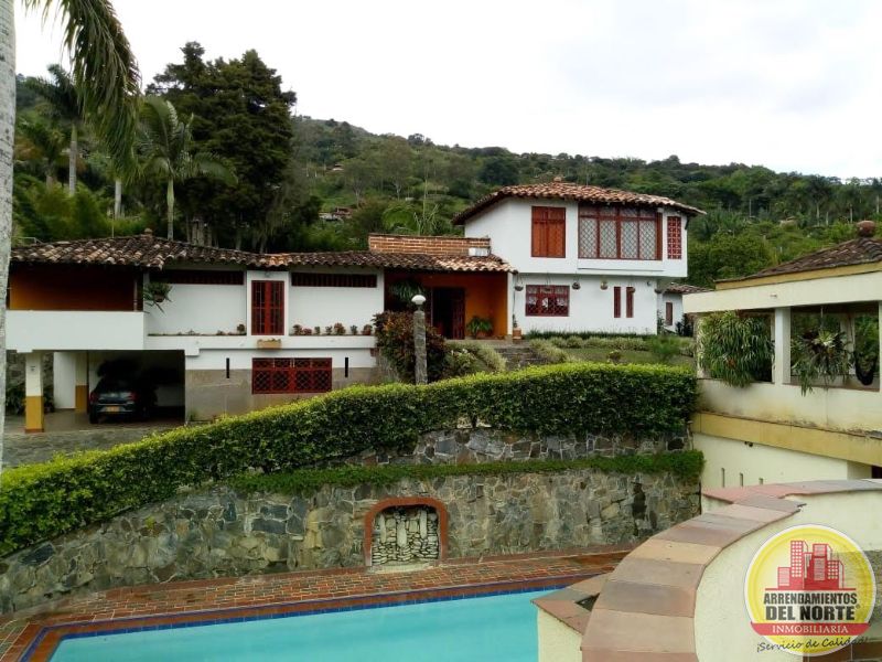 Finca en venta Antioquia Girardota Girardota 5500 m2 Habitaciones 6 Baños 5 Garajes 1 Precio $2000000000