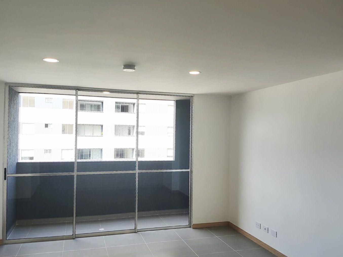 Apartamento en arriendo Antioquia Medellín Santa Fe 68 m2 Habitaciones 3 Baños 2 Garajes 2 Precio $3300000